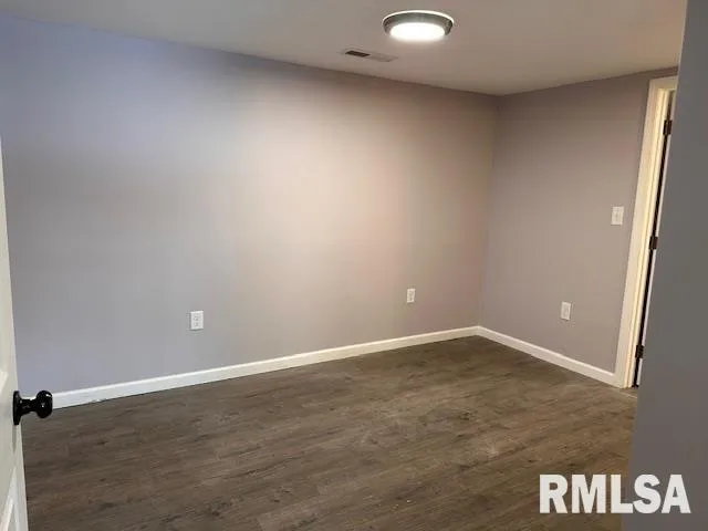 $67,500 | 1619 Elmwood Street, Jacksonville, IL 62650