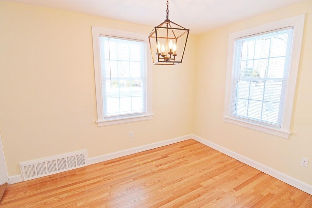285 Maple Road Longmeadow, MA 01106 - Photo 6 of 25