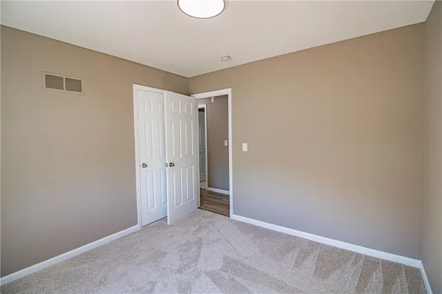 $249,500 | 19 Southeast 150 Road, Warrensburg, MO 64093