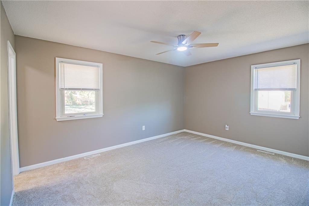 19 Southeast 150 Road Warrensburg, MO 64093 - Photo 18 of 27