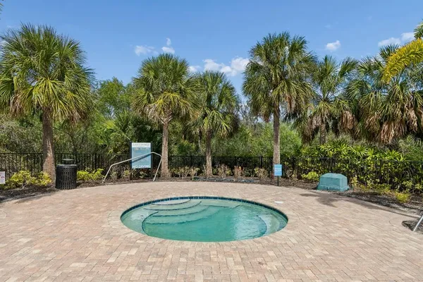 $349,900 | 5411 Los Robles Court, Palmetto, FL 34221