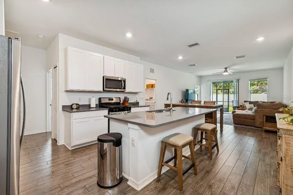 $349,900 | 5411 Los Robles Court, Palmetto, FL 34221