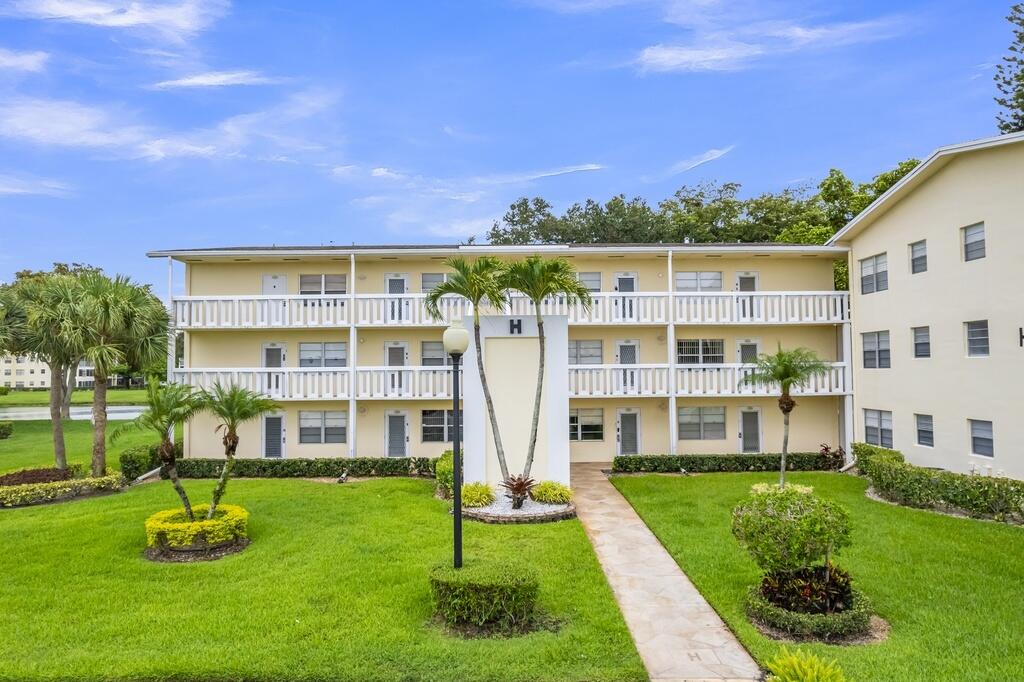 297 Dorset H Boca Raton, FL 33434 - Photo 1 of 1 2_1024px