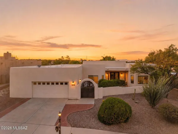 $825,000 | 1015 North Camino Miraflores, Tucson, AZ 85745