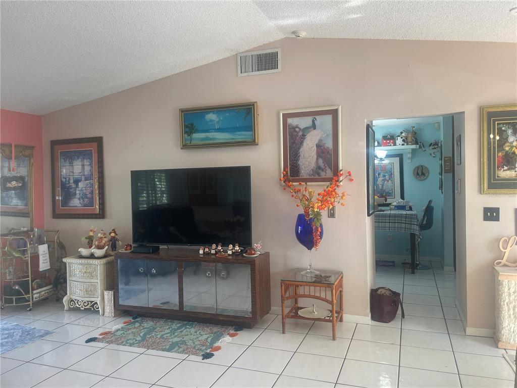 7551 Southwest 42nd Place Davie, FL 33314 - Photo 21 of 56