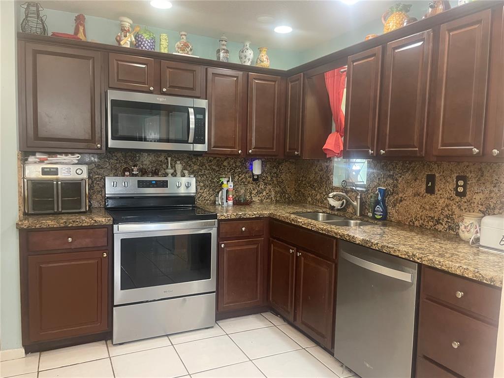 7551 Southwest 42nd Place Davie, FL 33314 - Photo 25 of 56