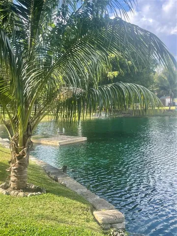 $599,990 | 7551 Southwest 42nd Place, Davie, FL 33314