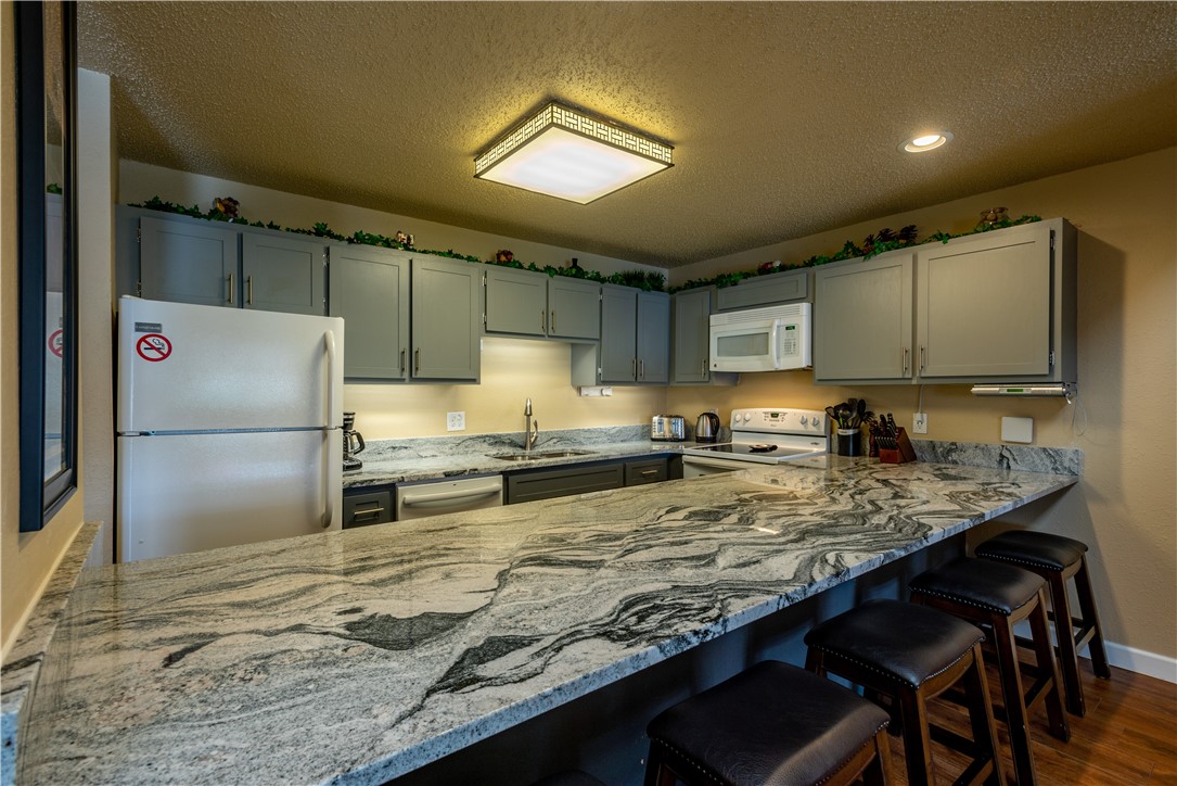 760 Copper Road, Unit 206 Frisco, CO 80443 - Photo 4 of 25 Gallery Image 4