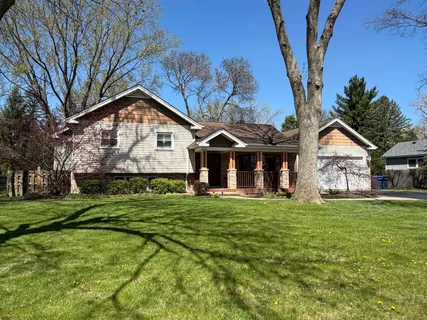 $714,900 | 15352 West Cherrywood Lane, Libertyville, IL 60048