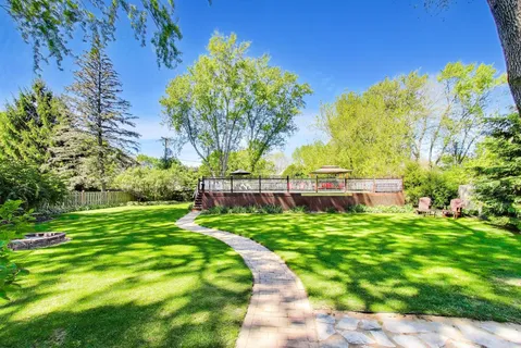$714,900 | 15352 West Cherrywood Lane, Libertyville, IL 60048