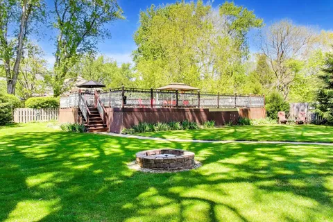 $714,900 | 15352 West Cherrywood Lane, Libertyville, IL 60048