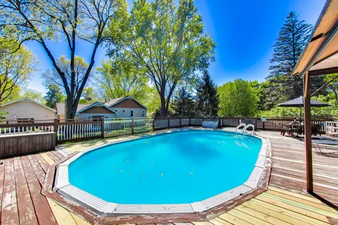 $714,900 | 15352 West Cherrywood Lane, Libertyville, IL 60048