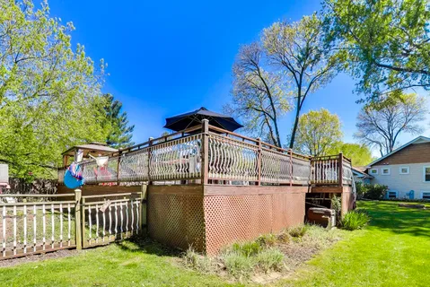 $714,900 | 15352 West Cherrywood Lane, Libertyville, IL 60048