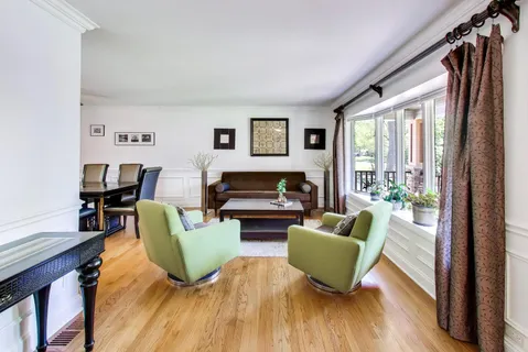 $714,900 | 15352 West Cherrywood Lane, Libertyville, IL 60048