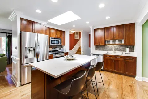 $714,900 | 15352 West Cherrywood Lane, Libertyville, IL 60048