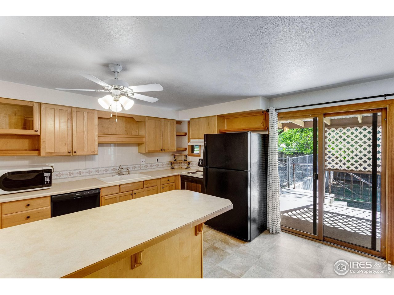 622 3rd Avenue Lyons, CO 80540 - Photo 7 of 30