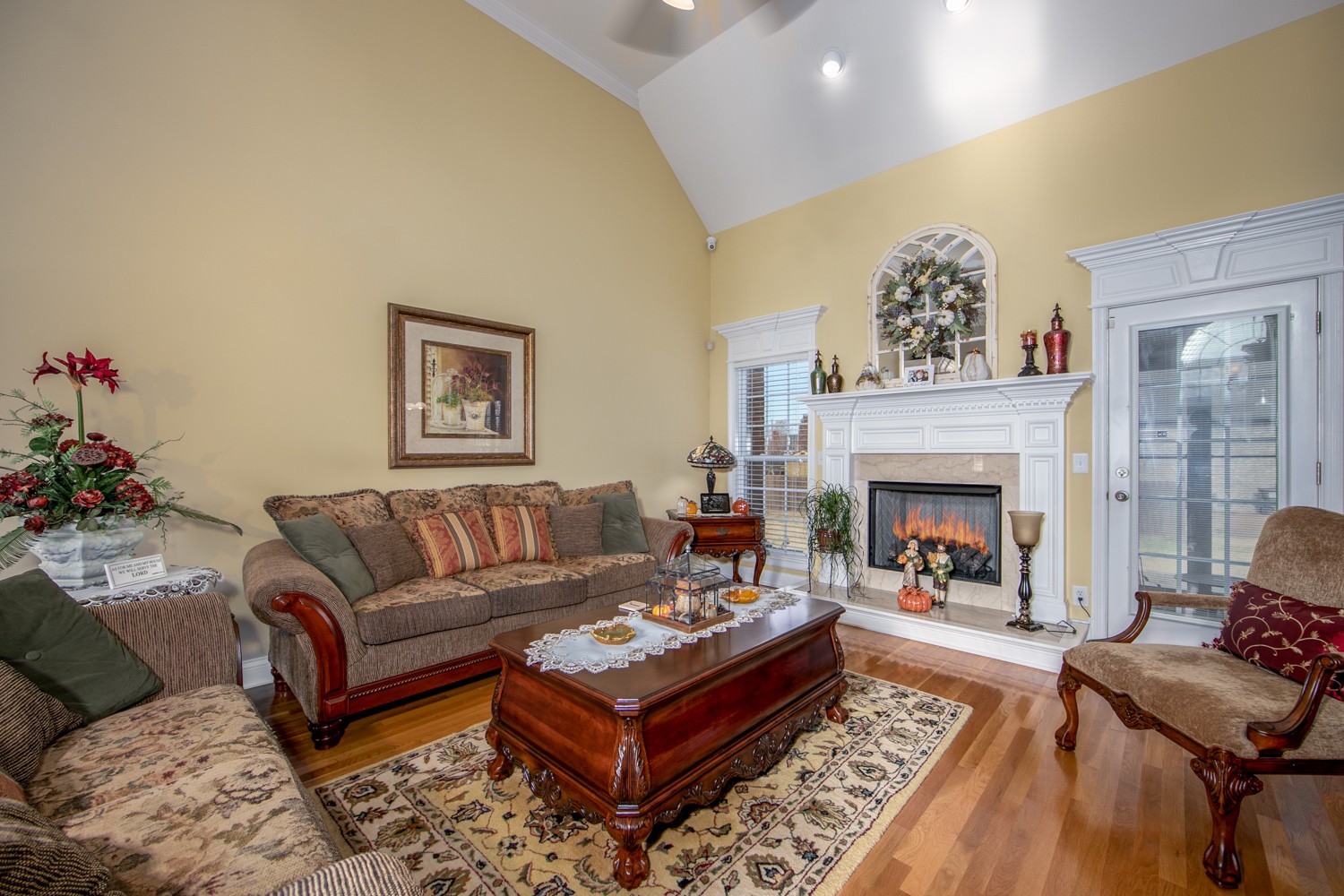600 Lee Road Lebanon, TN 37087 - Photo 4 of 28 a living room with furniture and a fireplace