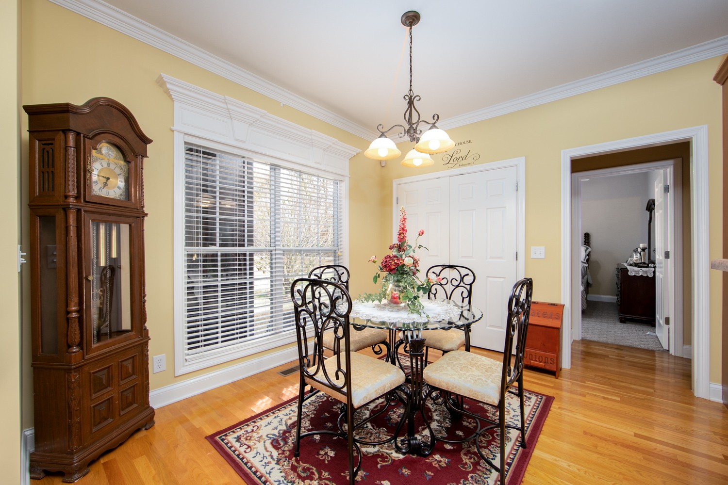 600 Lee Road Lebanon, TN 37087 - Photo 8 of 28 a view of a dining room with furniture and wooden floor
