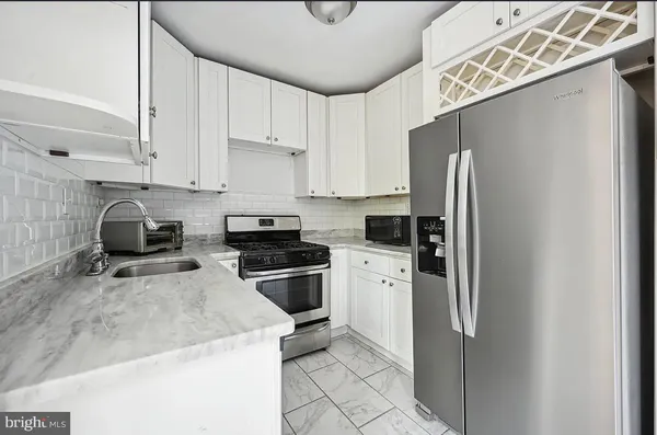 $1,850 | 939 Longfellow Street Northwest, Unit 205, Washington, DC 20011