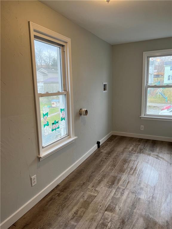 900 Kingview Road Scottdale, PA 15683 - Photo 20 of 25 Second Floor Sunny Room