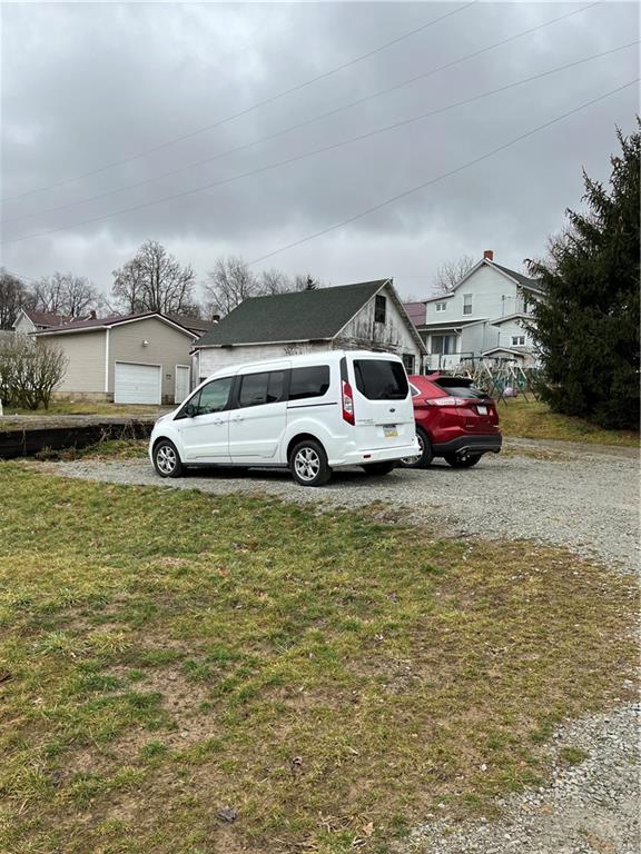 900 Kingview Road Scottdale, PA 15683 - Photo 3 of 25 4 car off street parking