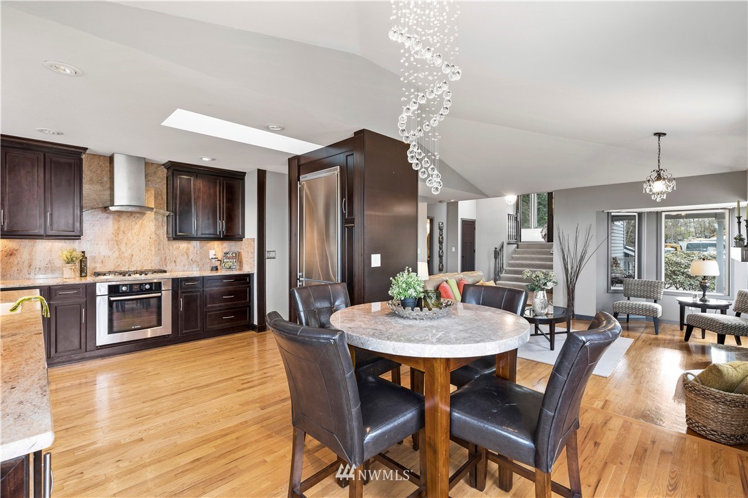 2472 Southeast 8th Place Renton, WA 98057 - Photo 12 of 24