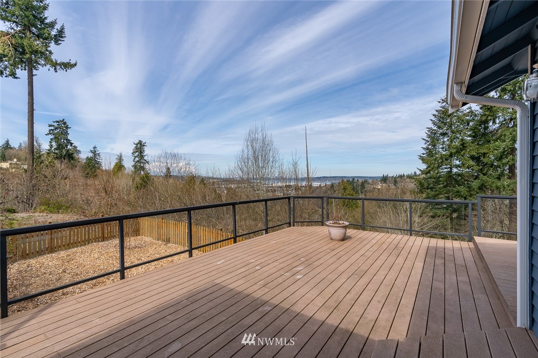 2472 Southeast 8th Place Renton, WA 98057 - Photo 20 of 24