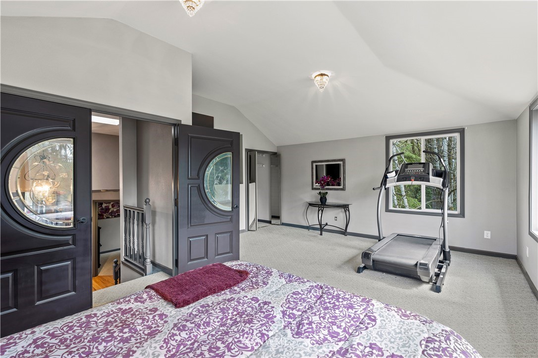 2472 Southeast 8th Place Renton, WA 98057 - Photo 9 of 24