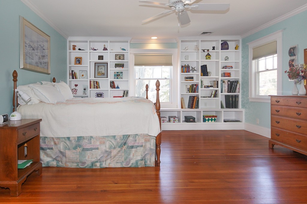 20 Bacon Street, Unit 1 Winchester, MA 01890 - Photo 15 of 30 Gallery Image 15