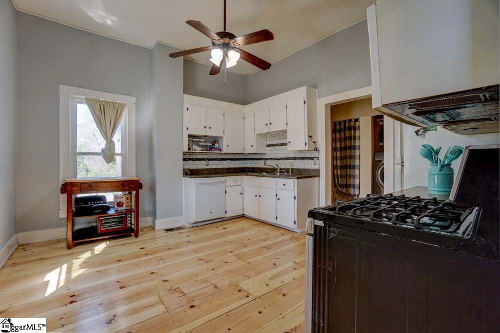 212 State Rd S-42-50 Woodruff, SC 29388 - Photo 13 of 34