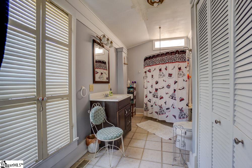 212 State Rd S-42-50 Woodruff, SC 29388 - Photo 20 of 34