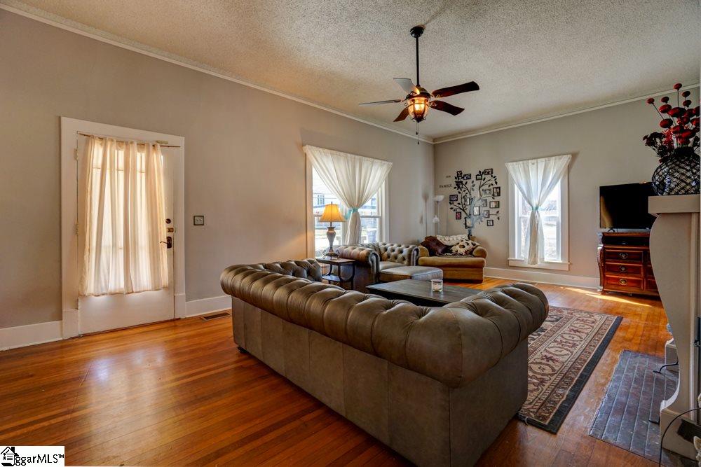 212 State Rd S-42-50 Woodruff, SC 29388 - Photo 5 of 34