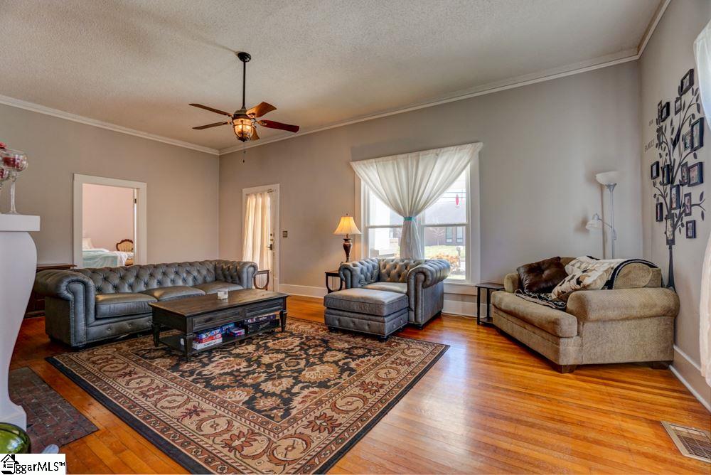 212 State Rd S-42-50 Woodruff, SC 29388 - Photo 7 of 34