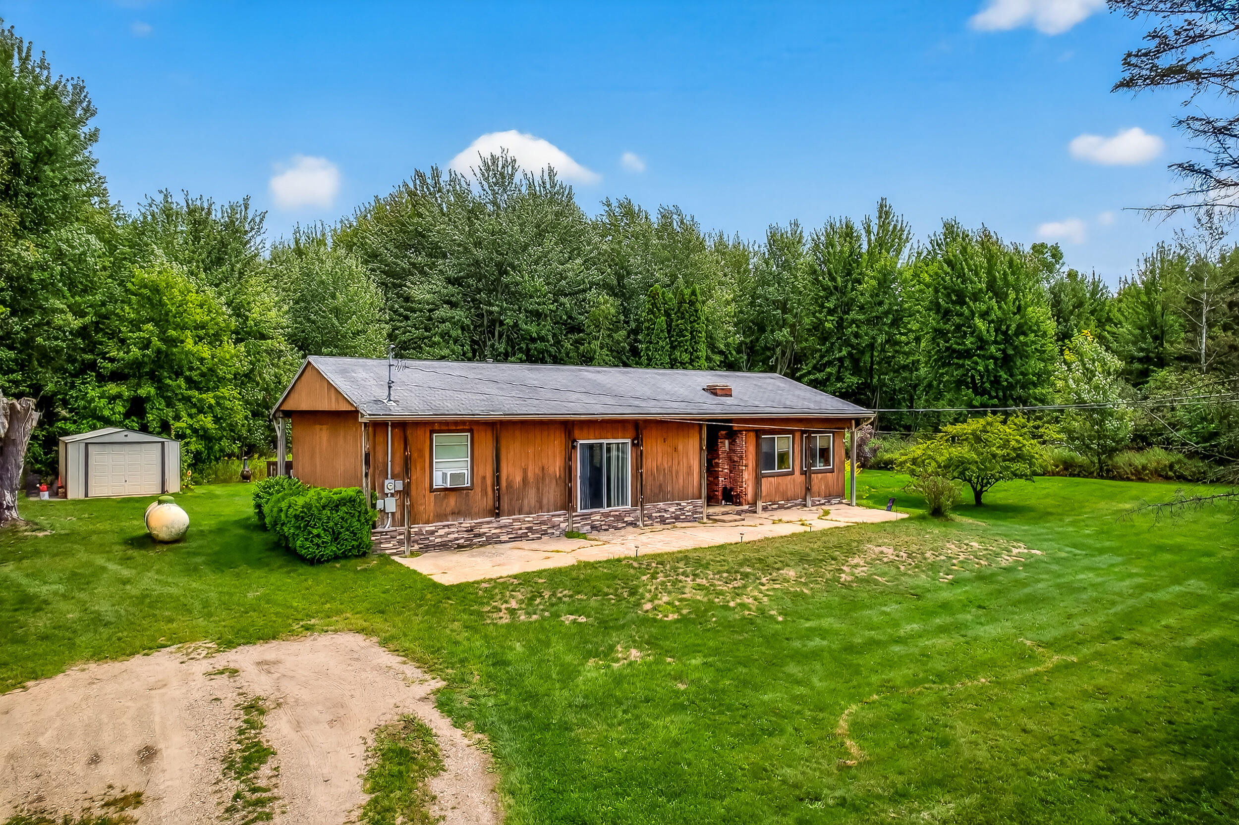 522 South Ravenna Road Ravenna, MI 49451 - Photo 2 of 32 2_522 s ravenna-1