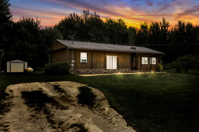 $185,000 | 522 South Ravenna Road, Ravenna, MI 49451