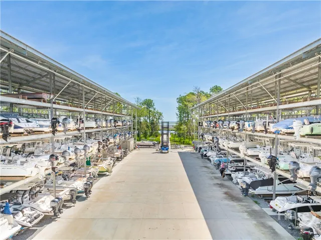 $474,490 | 404 MONTEREY Loop, Richmond Hill, GA 31324