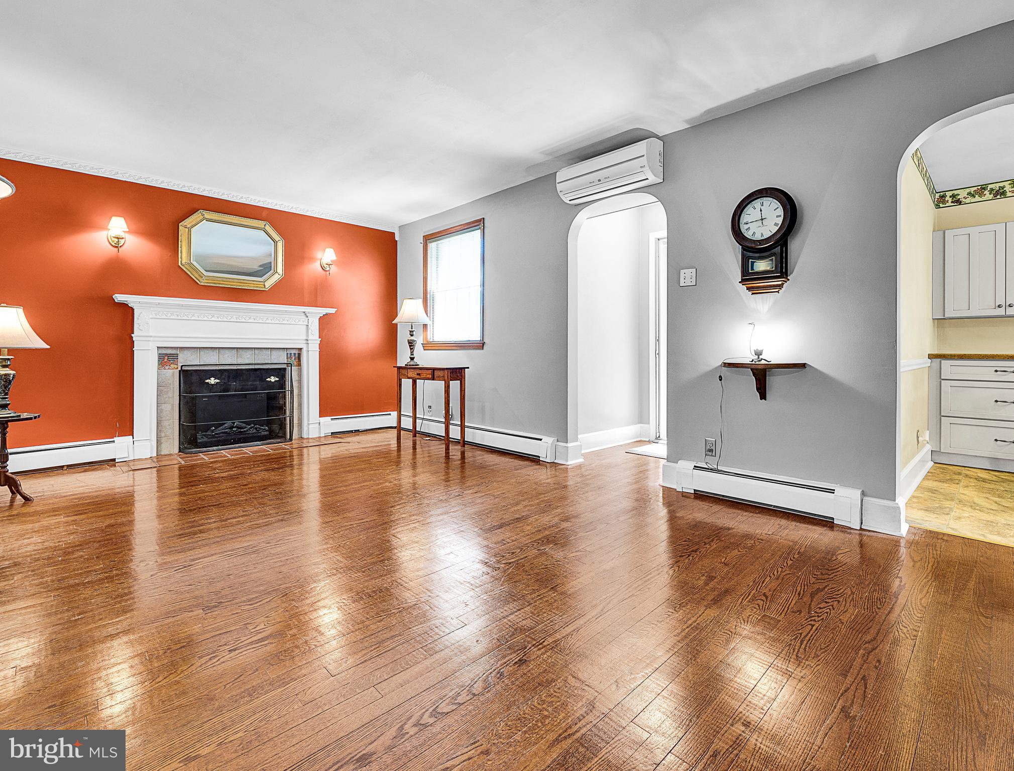 734 Garden Road Glenside, PA 19038 - Photo 8 of 38 Gallery Image 8