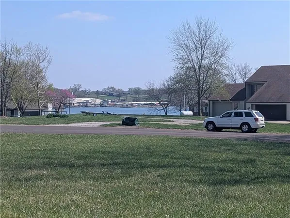 $55,000 | Lake Viking Terrace, Gallatin, MO 64640