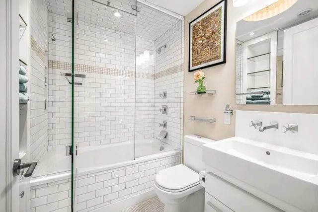 $3,950,000 | 167 Perry Street, Unit 4NQ | West Village