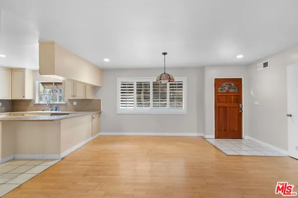 $4,250 | 9631 Crystal View Drive, Tujunga, CA 91042