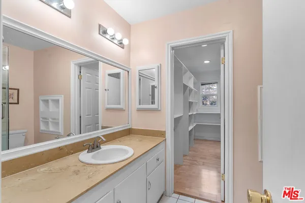 $4,250 | 9631 Crystal View Drive, Tujunga, CA 91042