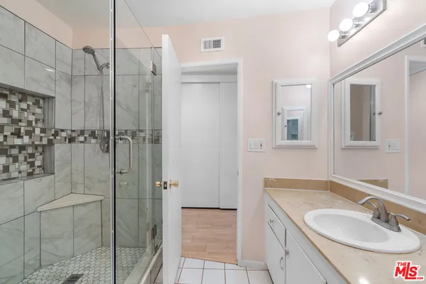$4,250 | 9631 Crystal View Drive, Tujunga, CA 91042
