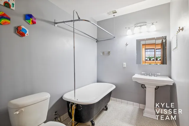 $325,000 | 17 Union Avenue Southeast, Unit B, Grand Rapids, MI 49503