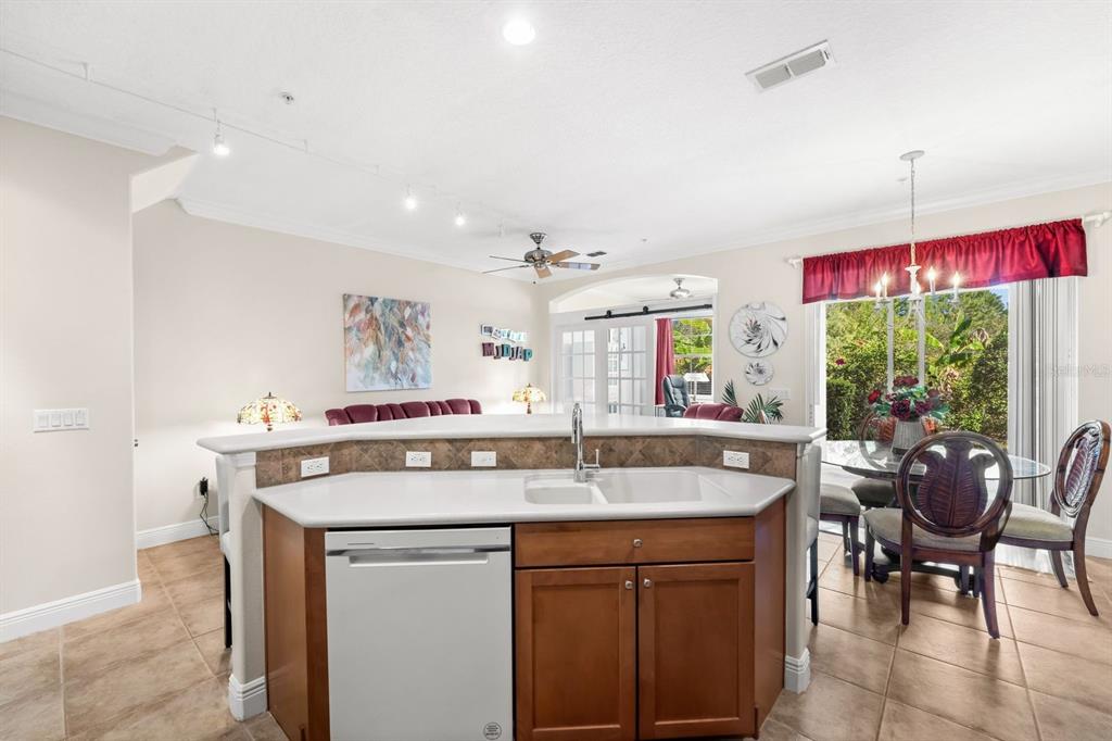 827 Assembly Court Reunion, FL 34747 - Photo 4 of 36