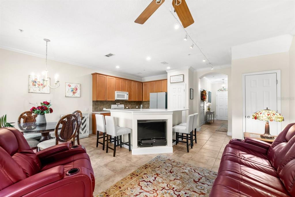 827 Assembly Court Reunion, FL 34747 - Photo 9 of 36