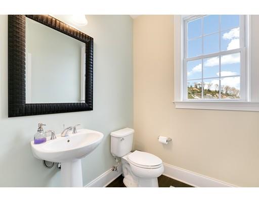 155 Mohawk Path Holliston, MA 01746 - Photo 18 of 33 Gallery Image 18