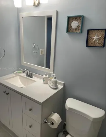 $2,000 | 220 Southwest 9th Avenue, Unit 116, Hallandale Beach, FL 33009