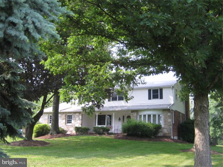 313 Pineville Road Newtown, PA 18940 - Photo 2 of 22 Exterior