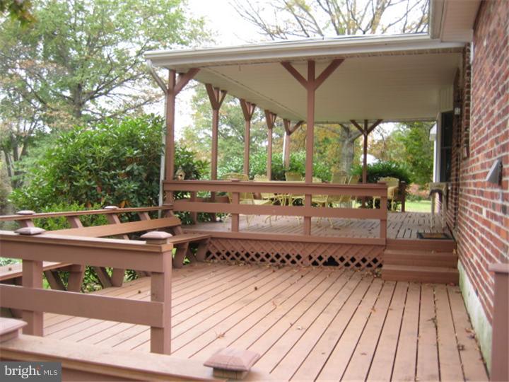313 Pineville Road Newtown, PA 18940 - Photo 19 of 22 Gallery Image 19