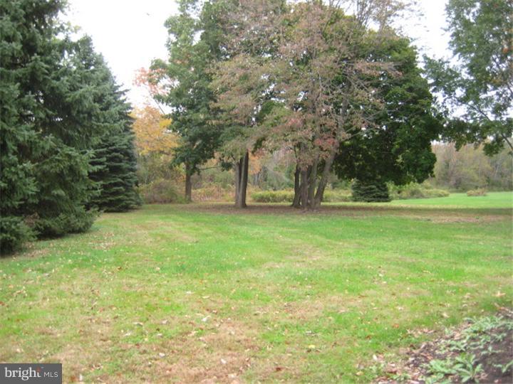 313 Pineville Road Newtown, PA 18940 - Photo 20 of 22 Gallery Image 20